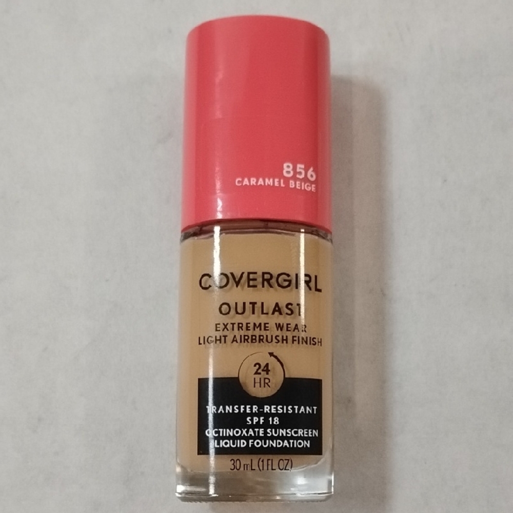 Covergirl Outlast Extreme Wear 856 Caramel Beige Foundation Longwear SPF 18 NWT